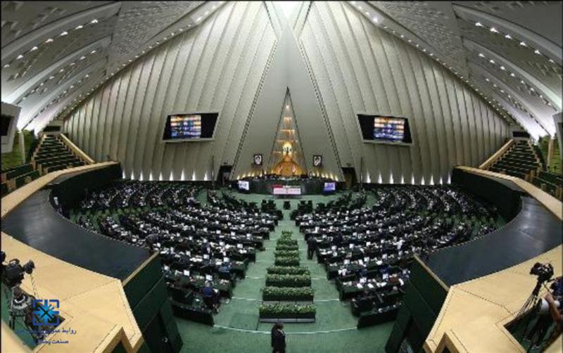 بحث-نمایندگان-مجلس-با-رئیس-سازمان-برنامه-و-بودجه-در-رابطه-با-دارو-و-تجهیزات-پزشکی