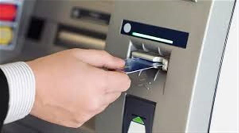 سقف-برداشت-از-خودپردازها-300-هزار-تومان-ماند